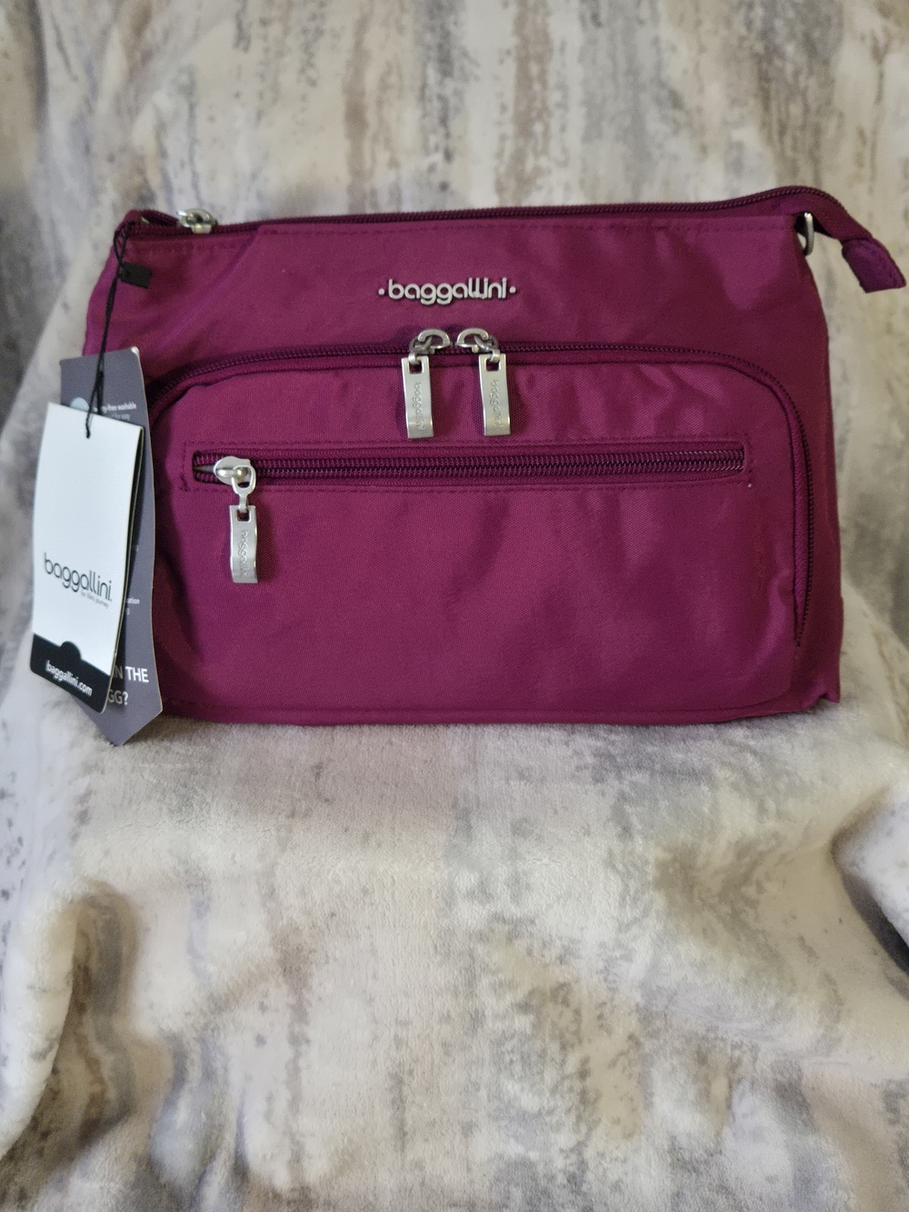 Baggallini Women's Crossbody Bag in Berry